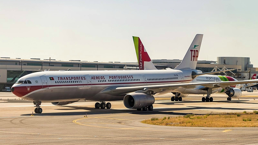 TAP_retro_livery_LIS_24june17_JP