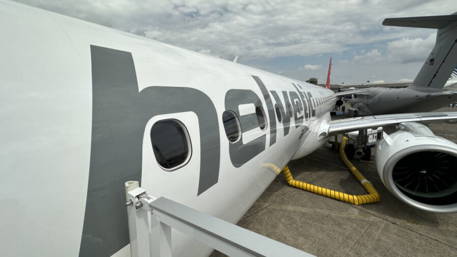Helvetic Airways E195-E2