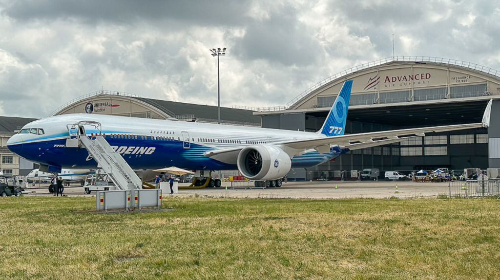 Boeing_777X_2_Foto_C_Bruno_Hab