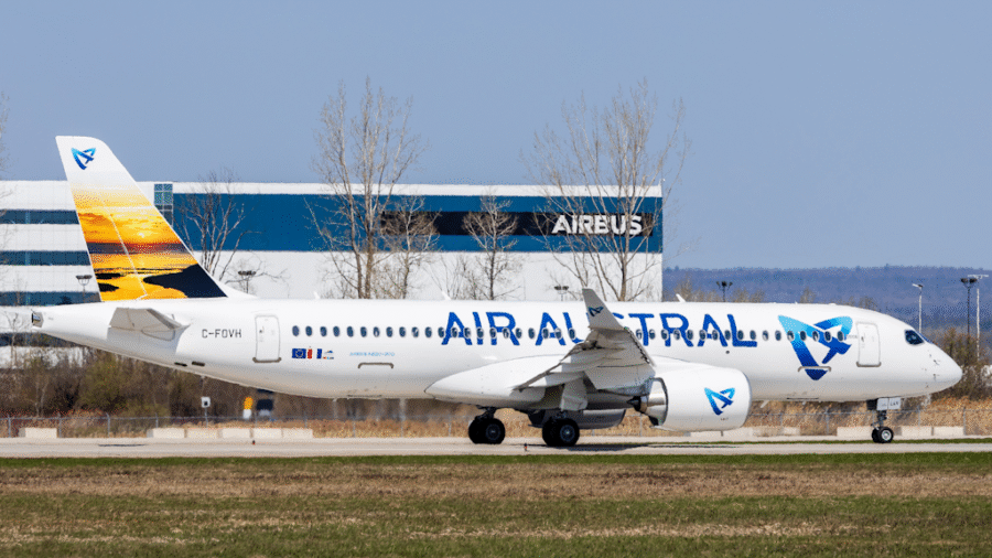 Air Austral Airbus A220-300