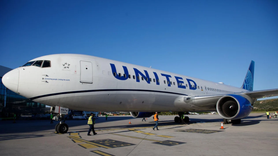 United Airlines Boeing 767